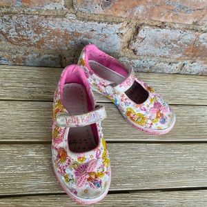 Pre owned Lelli Kelli girls shoes.
